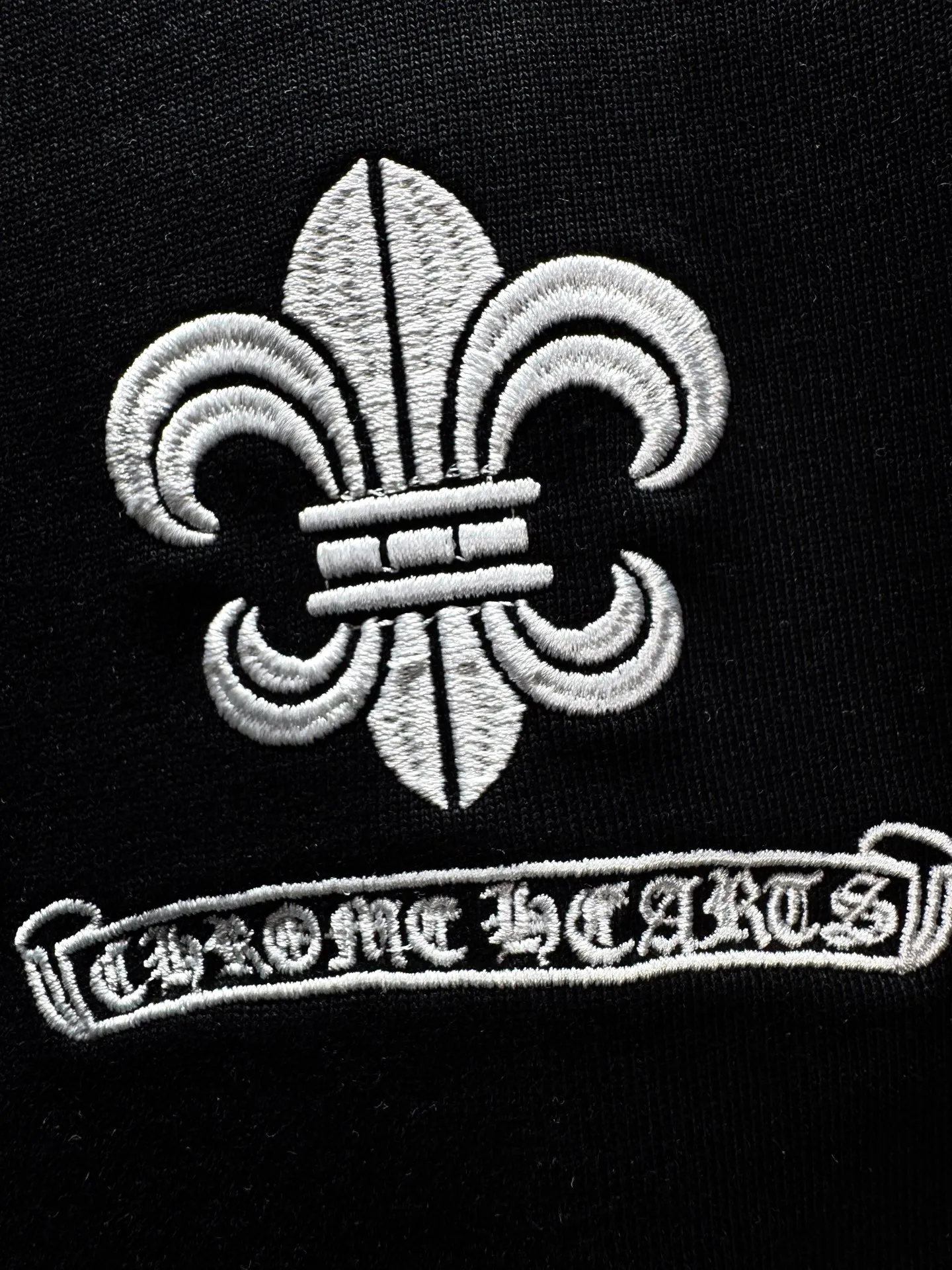 Chrome Hearts* ‼️ T ® 🖤 ! ！ g ， ， T ， ， ， logo ➕ ， ， 。 ⚠️ ： ⚠️EE 26025 Same Style 𝐂𝐎𝐋𝐎𝐔𝐑：White Black 𝐒𝐈𝐙𝐄：S-Xl